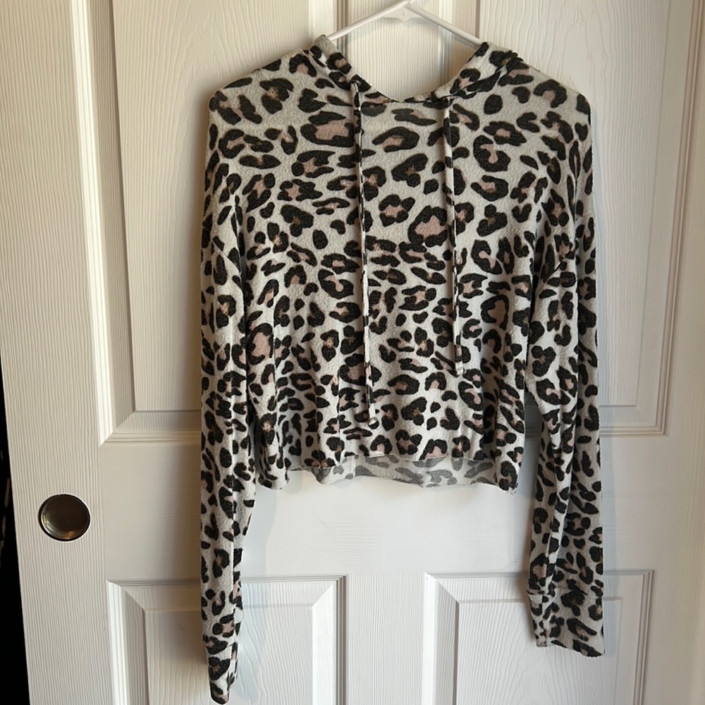 Animal print cropped sweater hoodie